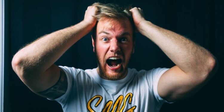 Vihervasemmistossa vedettiin herneet nenään Halla-ahon kommentista