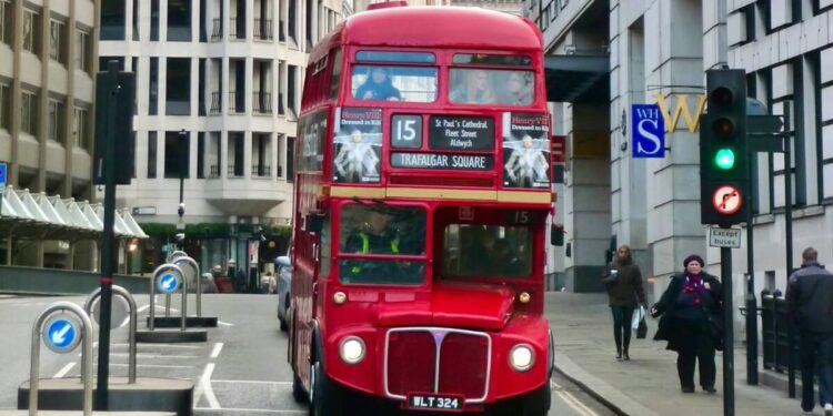 Bussikuski joutui painimaan