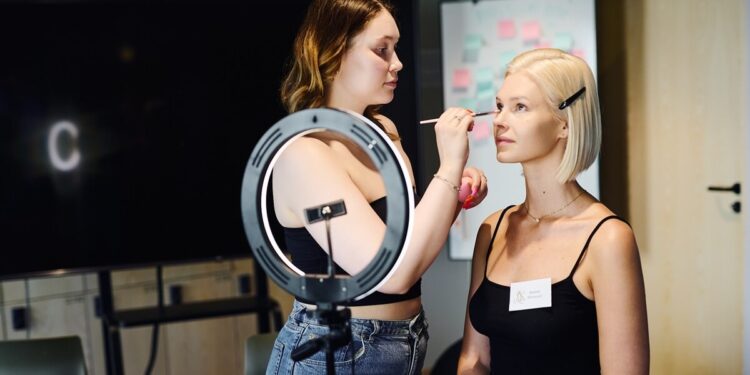 Matilda Wirtavuori osaa laulaa