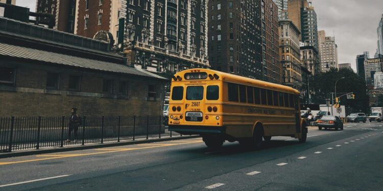 Poika hakattiin koulubussissa Yhdysvalloissa