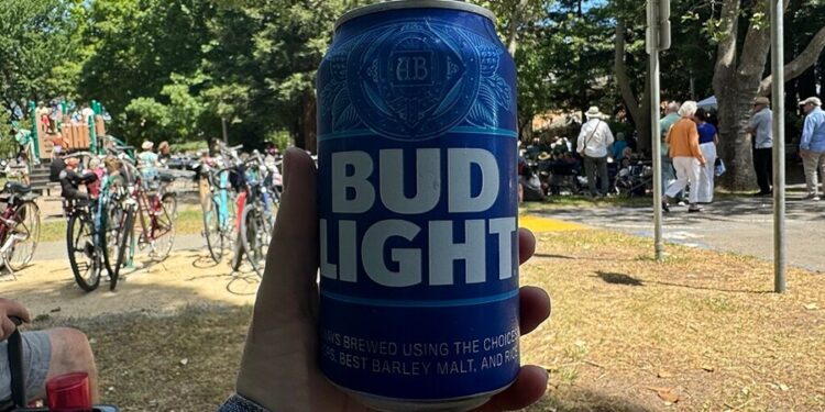 Bud Light boikotti johti myynnin laskuun