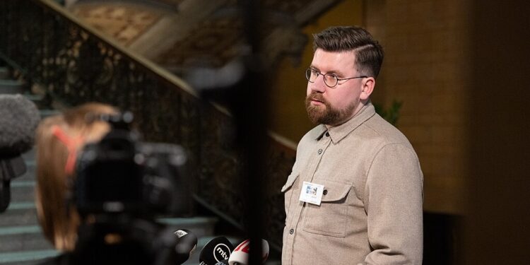 Sebastian Tynkkynen kritisoi Saksaa kovin sanoin