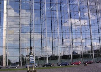 Taloussanomat kummastelee Sirpa Selänteen puheita